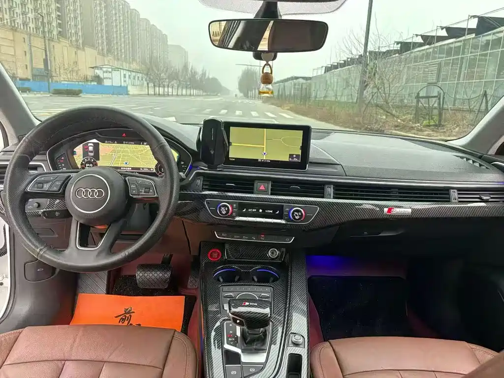 Audi A4L 2019 40 TFSI VI