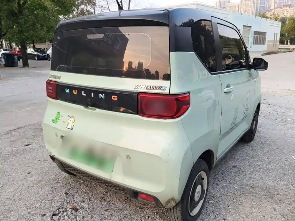Wuling MINIEV — миниатюра 7