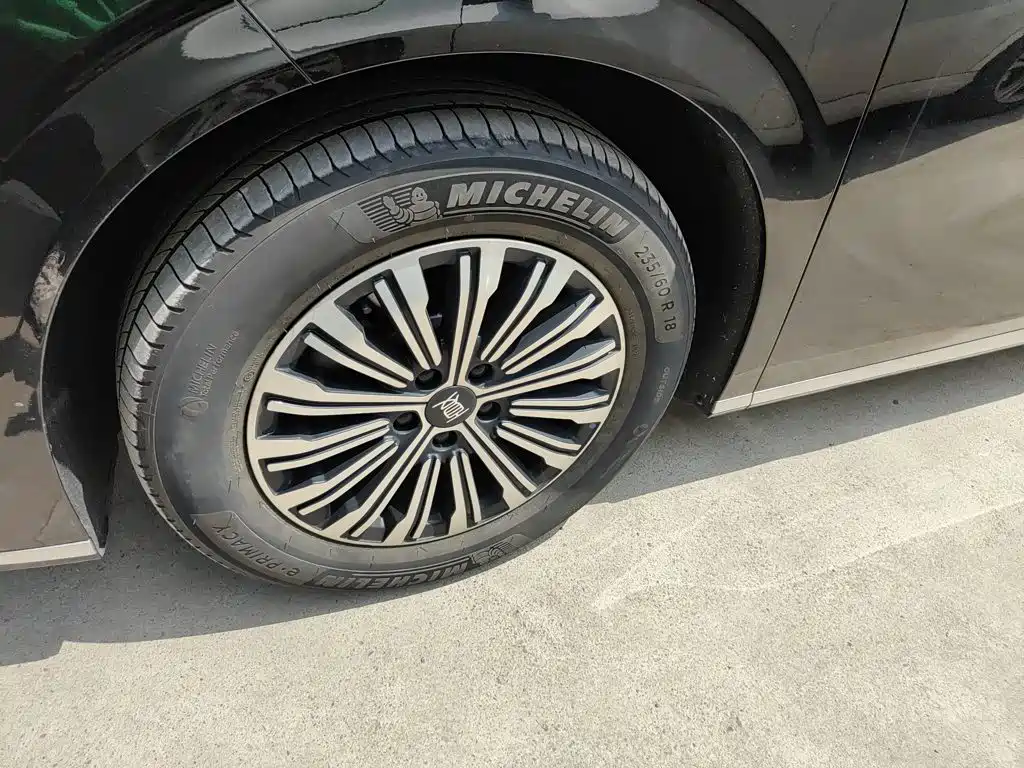 BYD Xia — миниатюра 25
