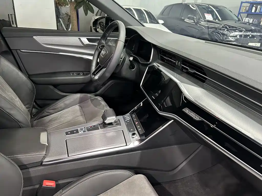 Audi A6L — миниатюра 11