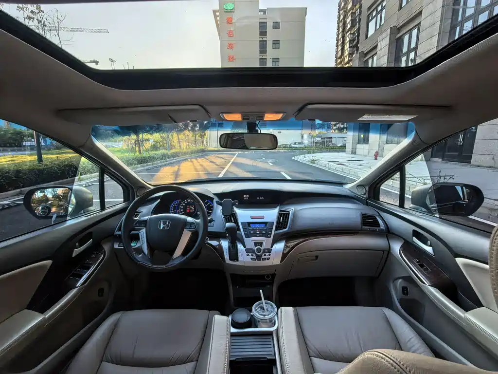 Honda Odyssey — миниатюра 12