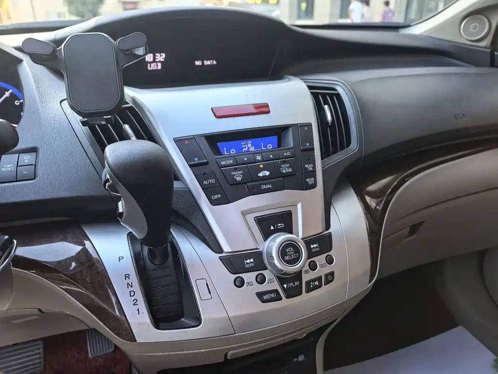 Honda Odyssey — миниатюра 17