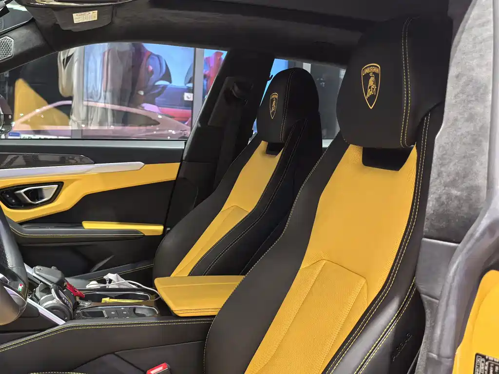 Lamborghini Urus — миниатюра 7