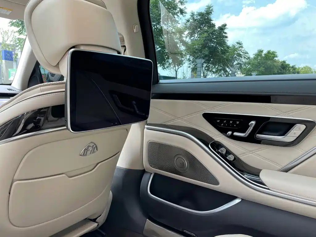 Mercedes-Benz S-Class — миниатюра 15