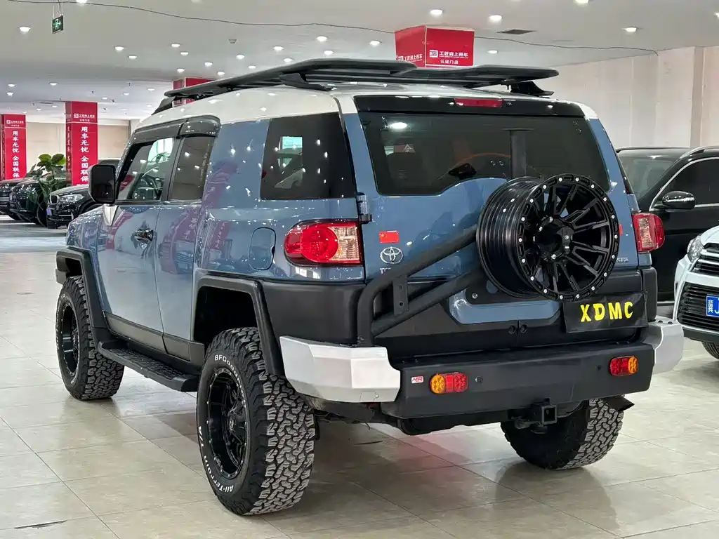 Toyota FJ Cruiser FJ 2017 4.0L AT