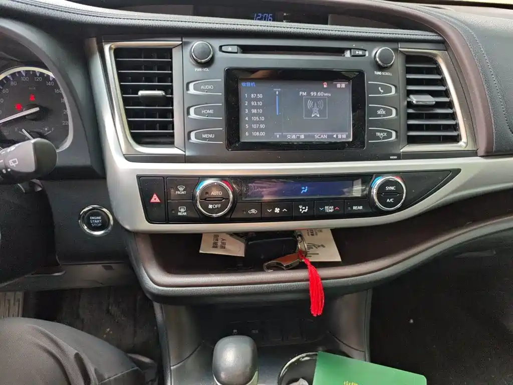 Toyota Highlander — миниатюра 14