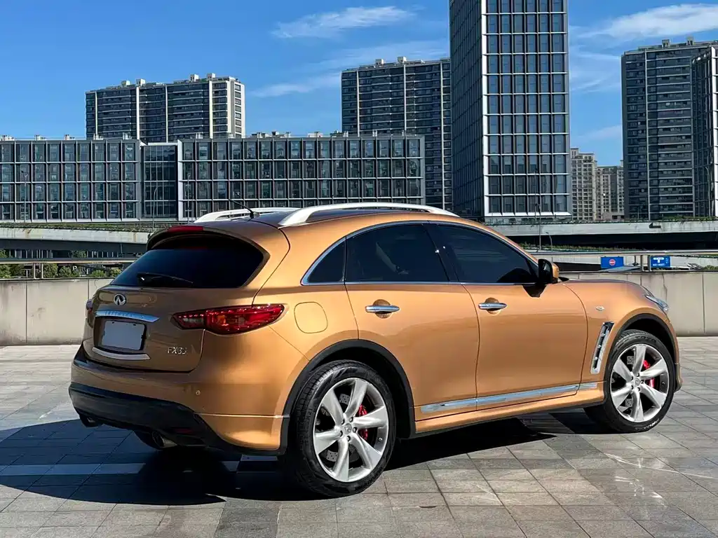 Infiniti FX — миниатюра 14