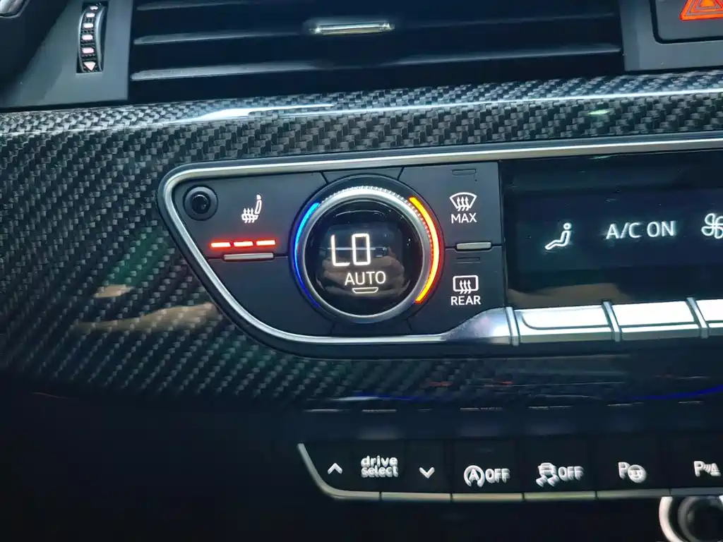 Audi A4L 2024 45 TFSI quattro