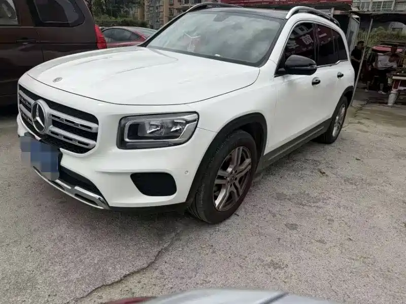Mercedes-Benz GLB 2021