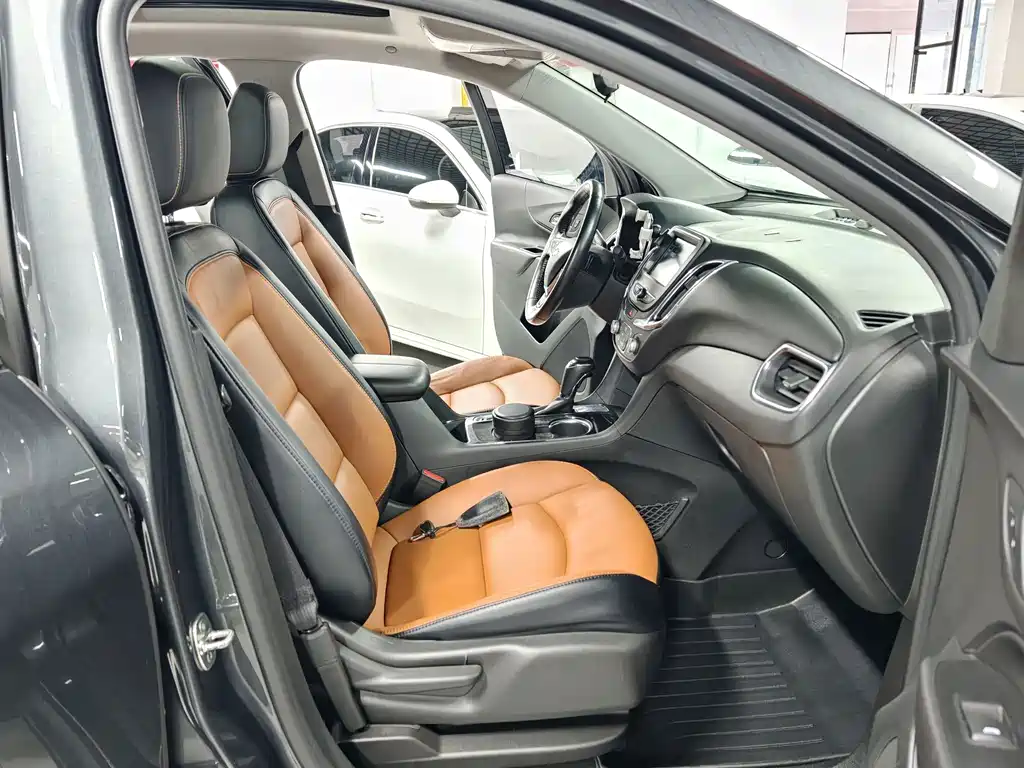 Chevrolet Equinox — миниатюра 9