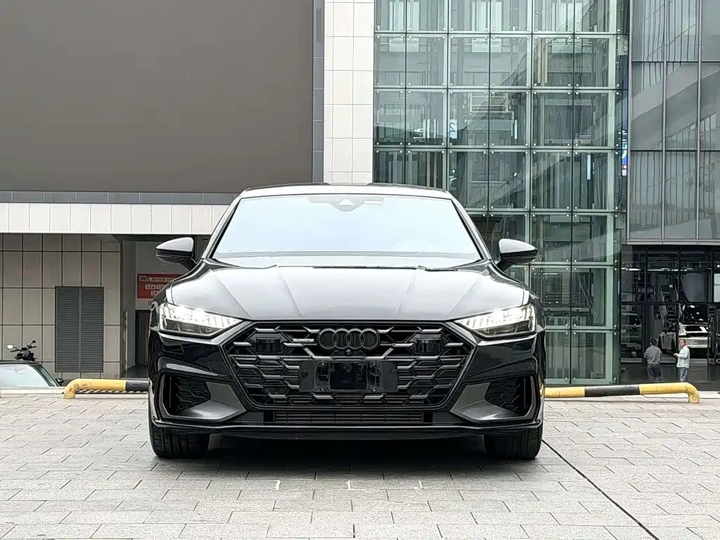 Audi A7L 2024 45 TFSI Luxury