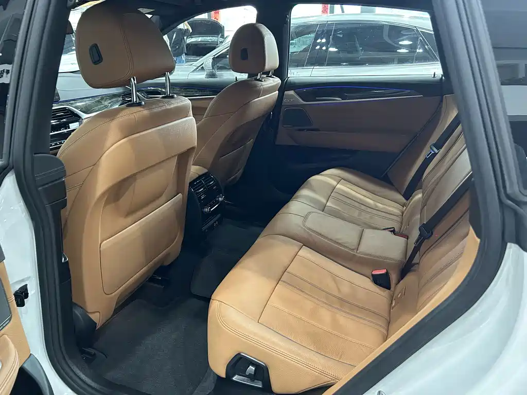 BMW 6 Series GT — миниатюра 14