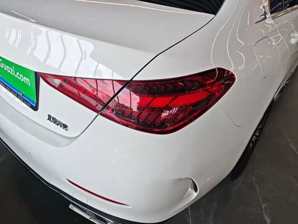 Mercedes-Benz C-Class — миниатюра 8