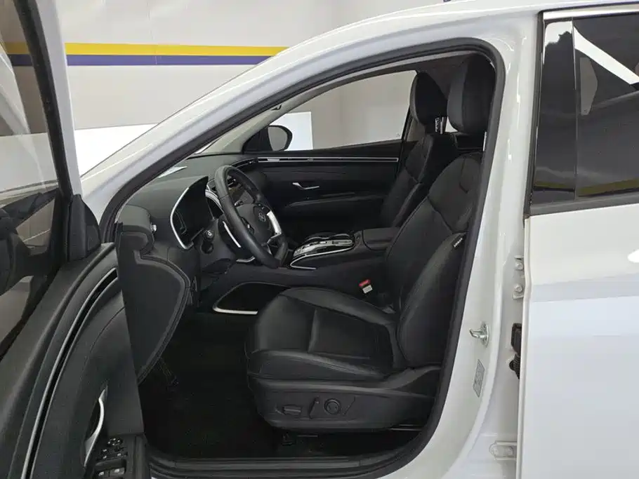 Hyundai Tucson — миниатюра 9