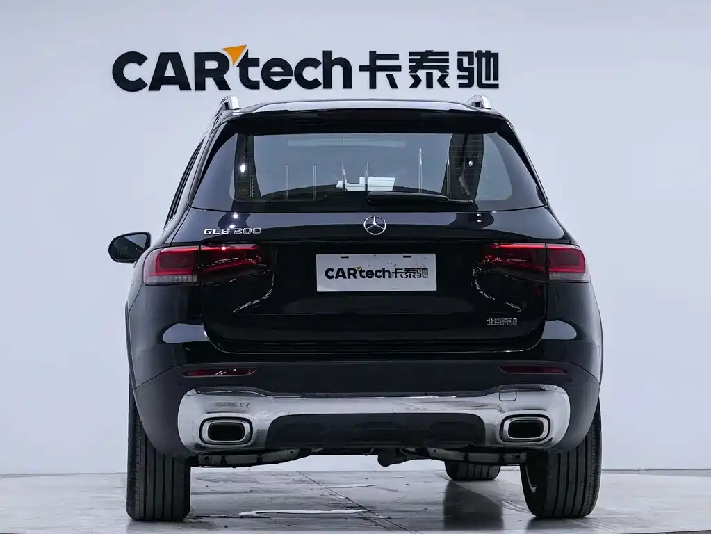 Mercedes-Benz GLB — миниатюра 6