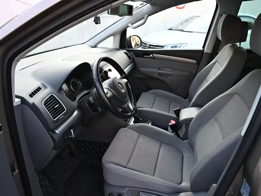 Volkswagen Sharan — миниатюра 10
