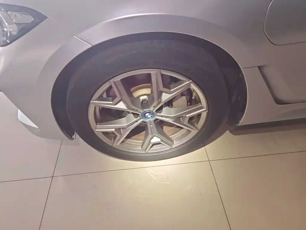 BMW i3 — миниатюра 23