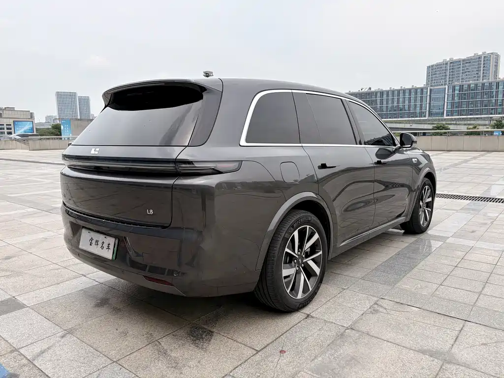 Li Auto L8 2023 Pro