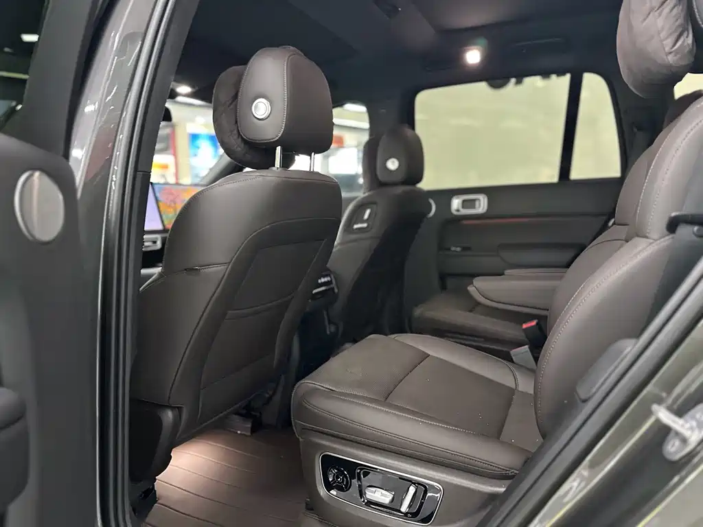 Li Auto Li L8 — миниатюра 11