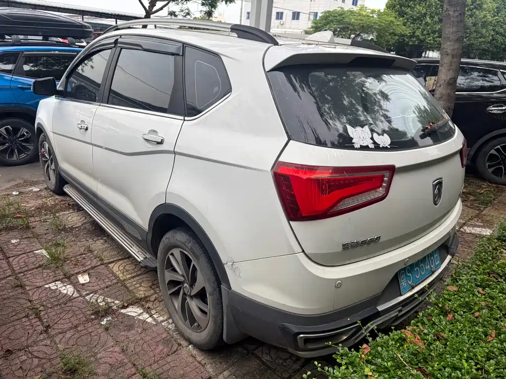 Baojun 560 2016 1.8L iAMT Luxury
