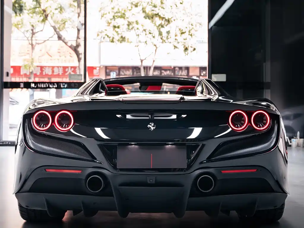 Ferrari F8 — миниатюра 4