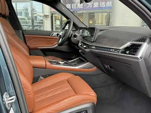 BMW X7 — миниатюра 12