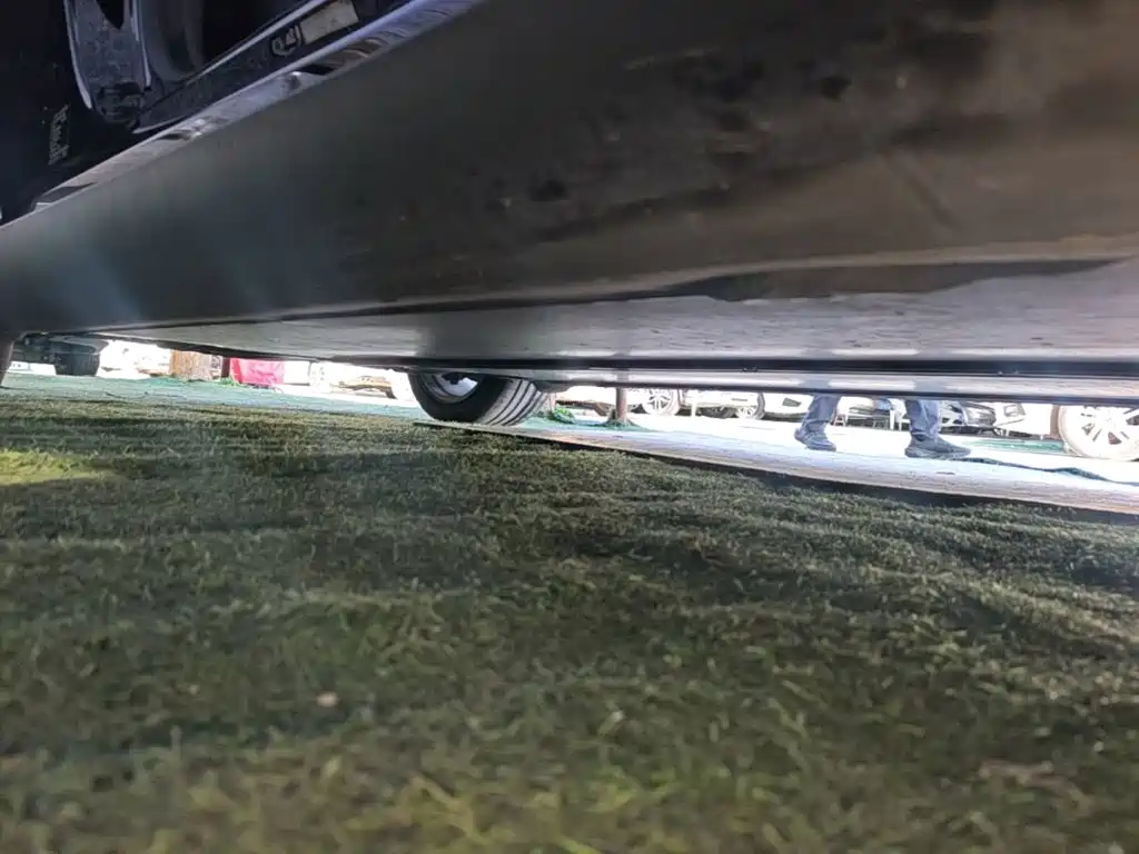 Tesla Model Y — миниатюра 21