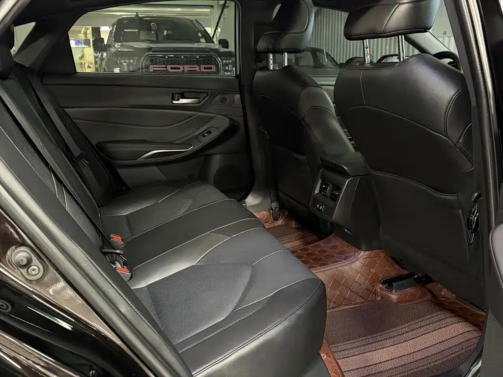 Toyota Avalon — миниатюра 19