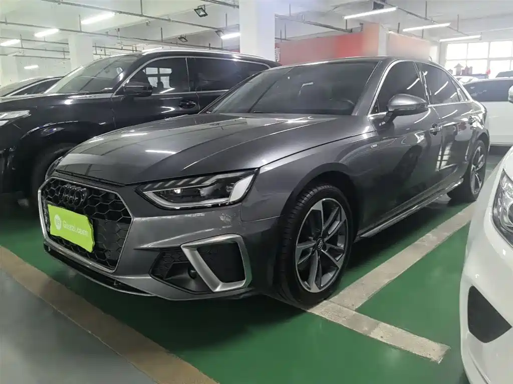 Audi A4L 2020
