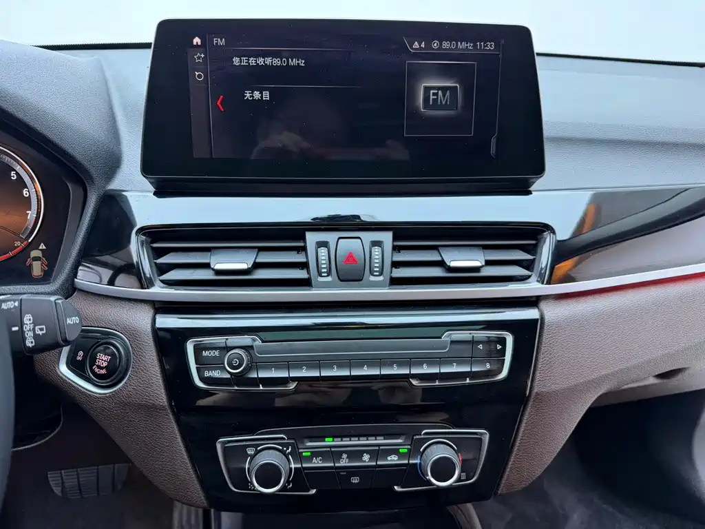 BMW X1 — миниатюра 9