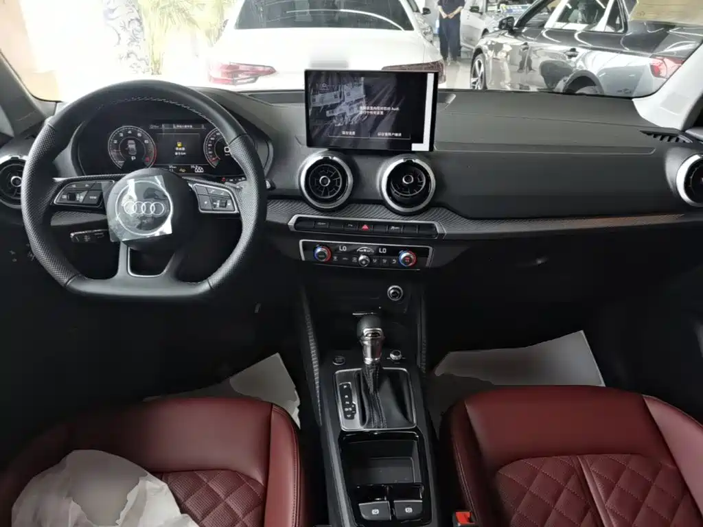 Audi Q2L — миниатюра 10