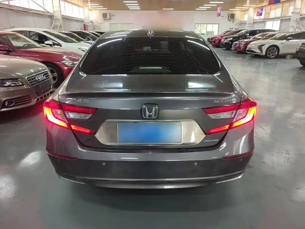Honda Accord — миниатюра 6