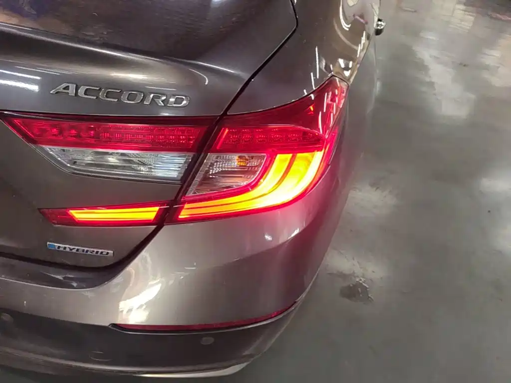 Honda Accord — миниатюра 8