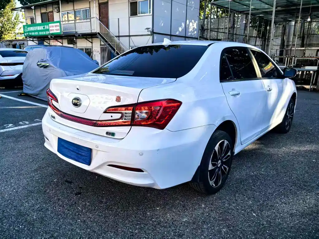 BYD Qin NEV — миниатюра 5
