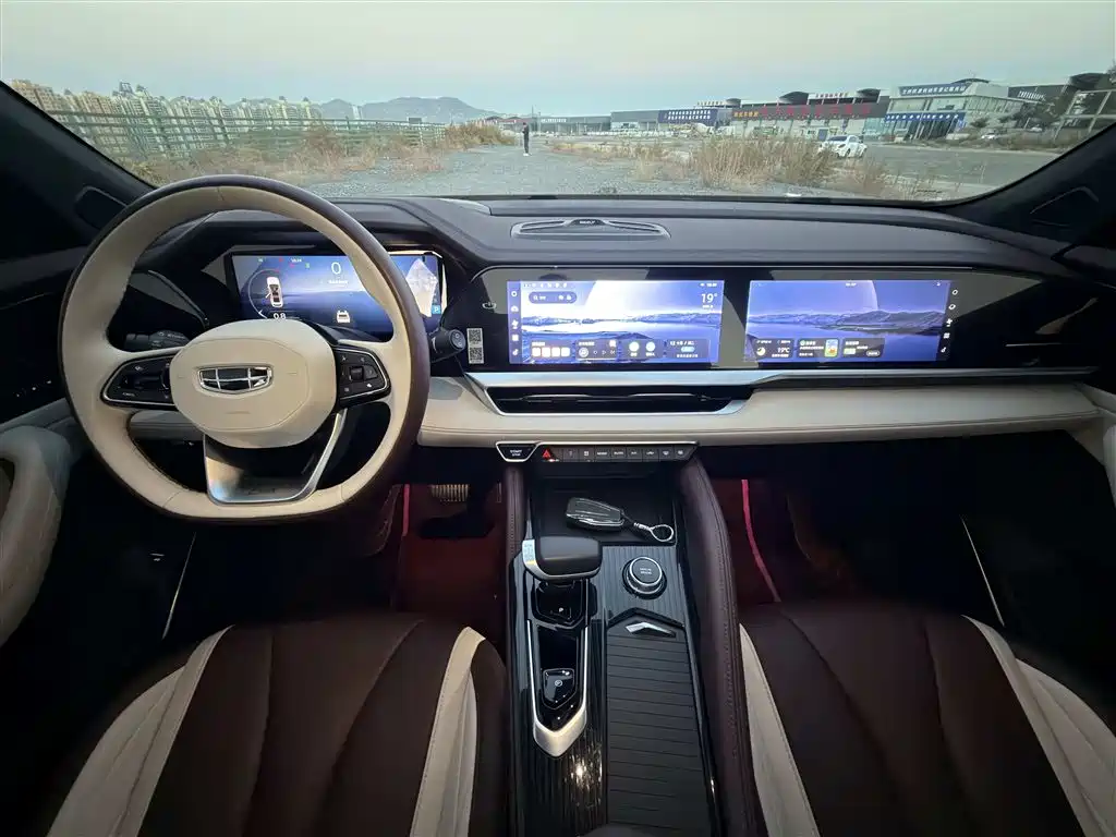 Geely Xingyue L — миниатюра 9