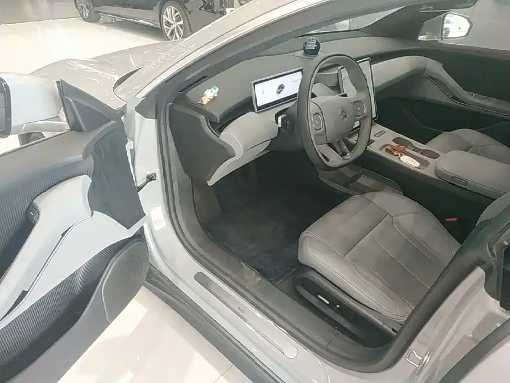NIO ET5T — миниатюра 16