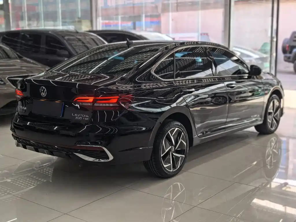 Volkswagen Lavida 2024 300TSI DSG