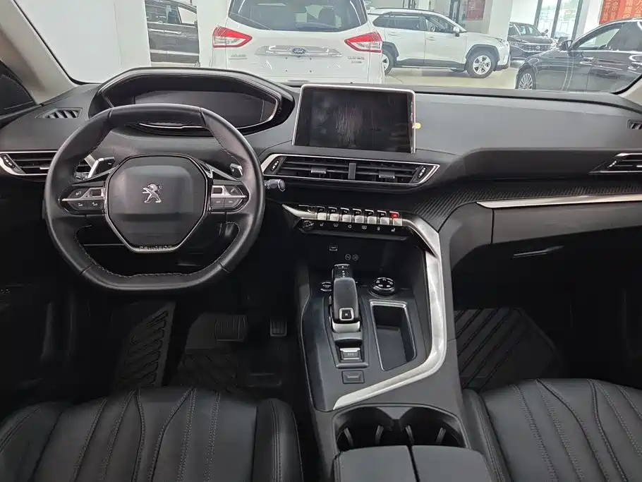 Peugeot 4008 — миниатюра 12