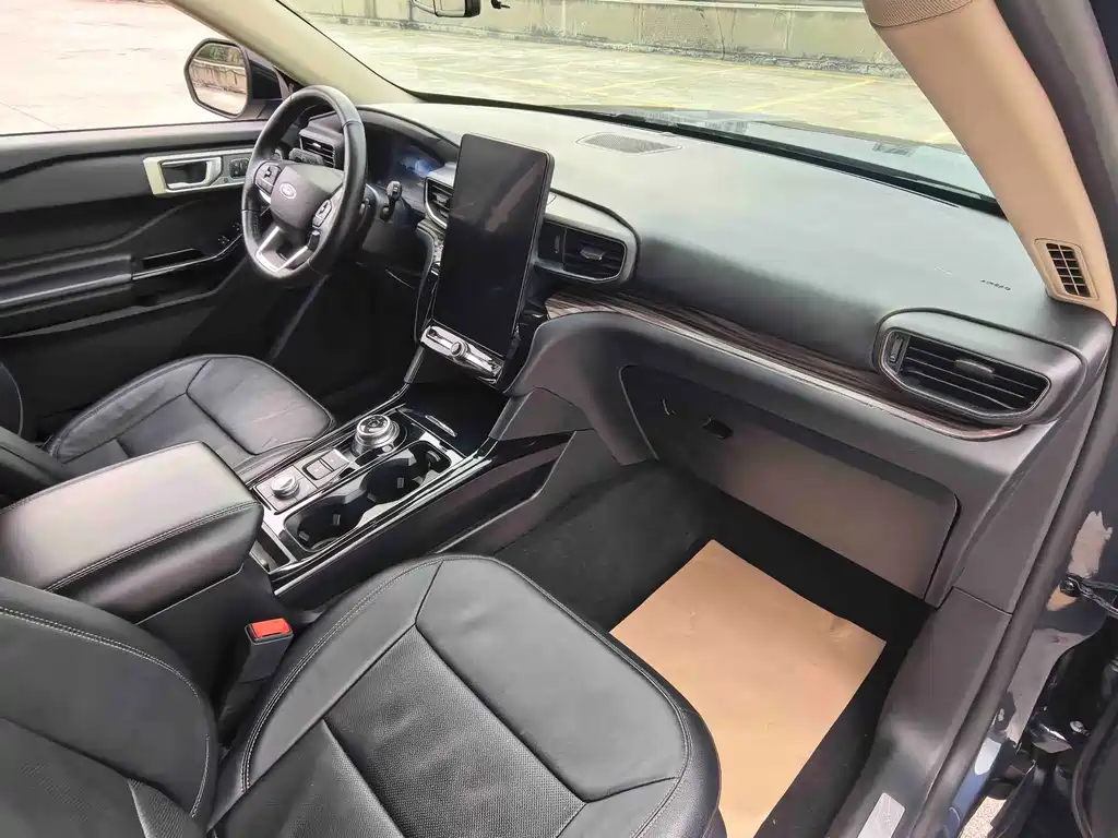 Ford Explorer — миниатюра 17