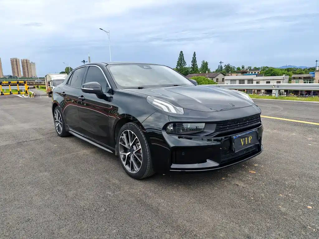 Lynk & Co 03 — миниатюра 3
