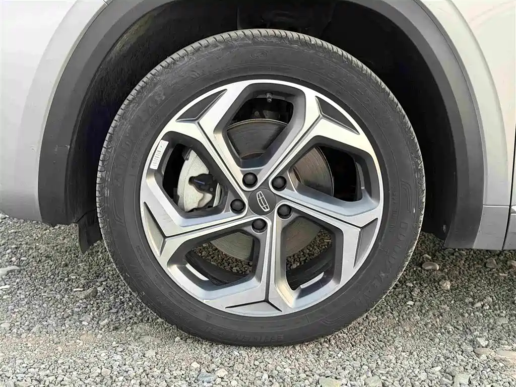 Geely Xingyue L — миниатюра 14