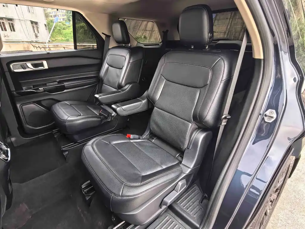 Ford Explorer — миниатюра 13