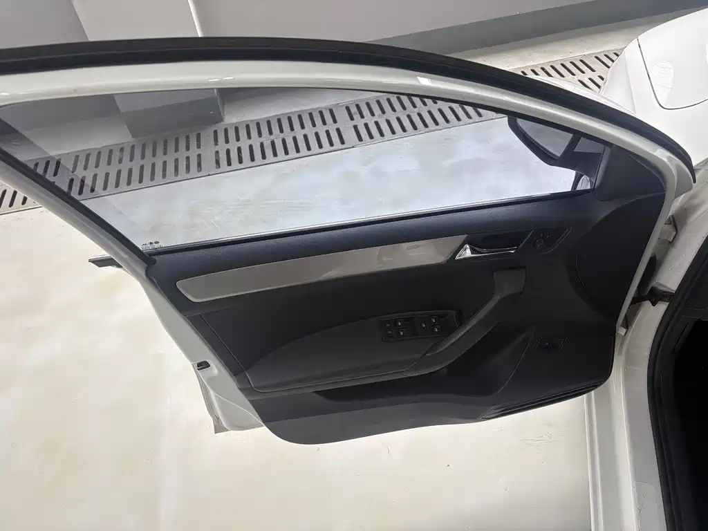 Skoda Rapid 2019 1.5L AT Comfort V