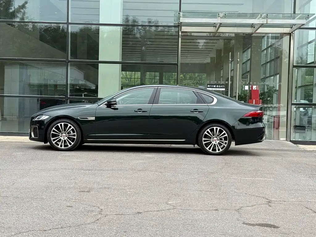 JAGUAR  XFL