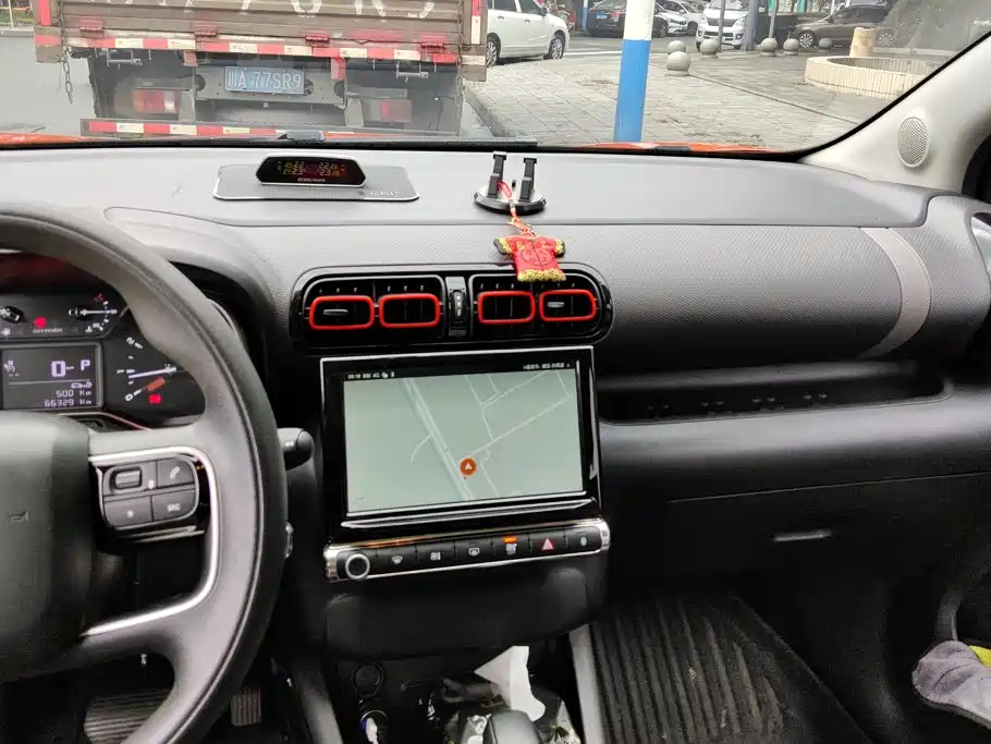 Citroen C4 Aircross — миниатюра 13