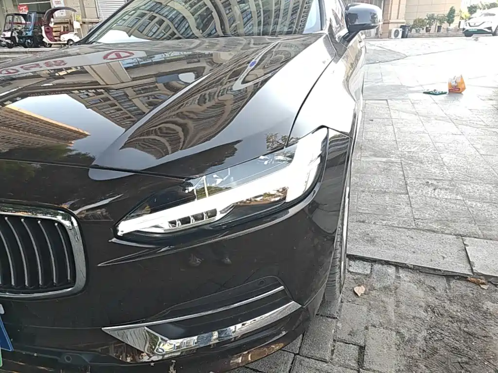 Volvo S90 — миниатюра 24