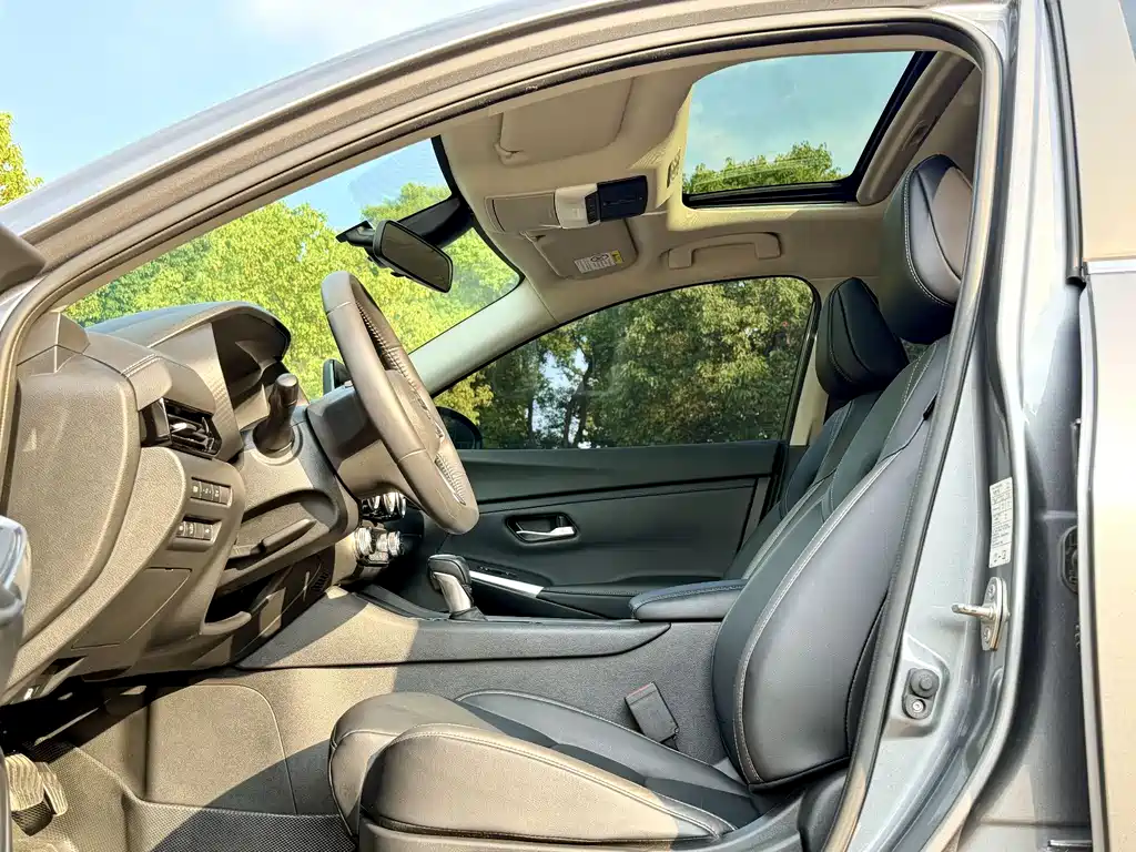 Nissan Sylphy 2022 1.6L XL CVT Enjoy