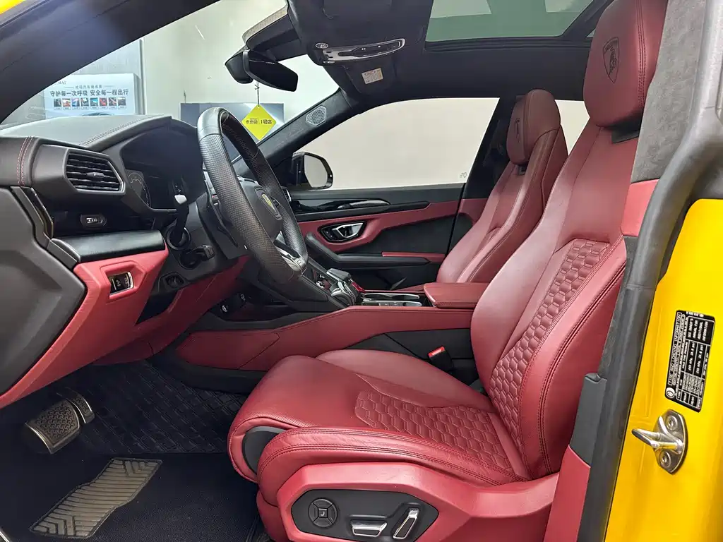 Lamborghini Urus — миниатюра 9