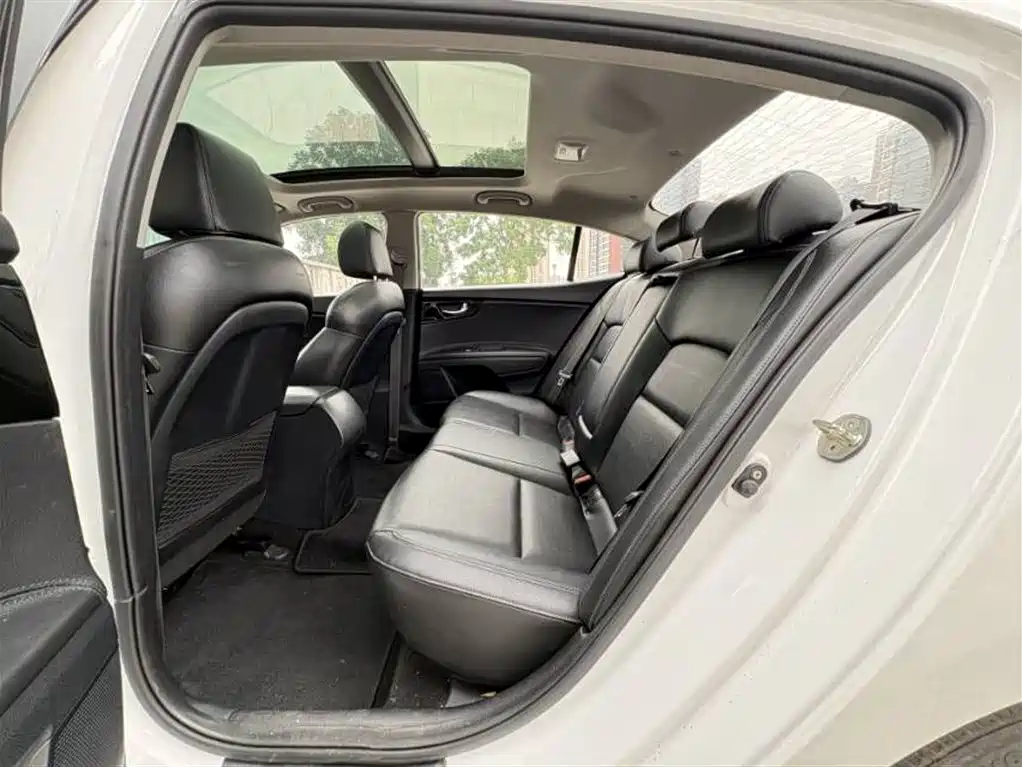 Kia K4 2014 1.8L AT GLS