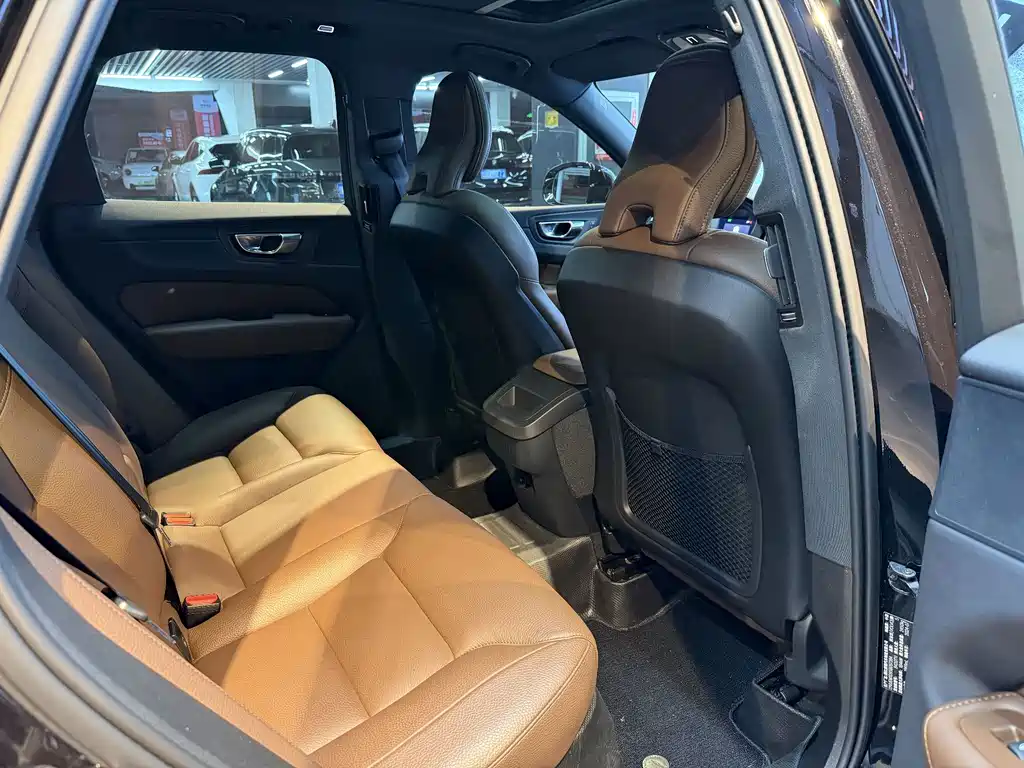 Volvo XC60 — миниатюра 13